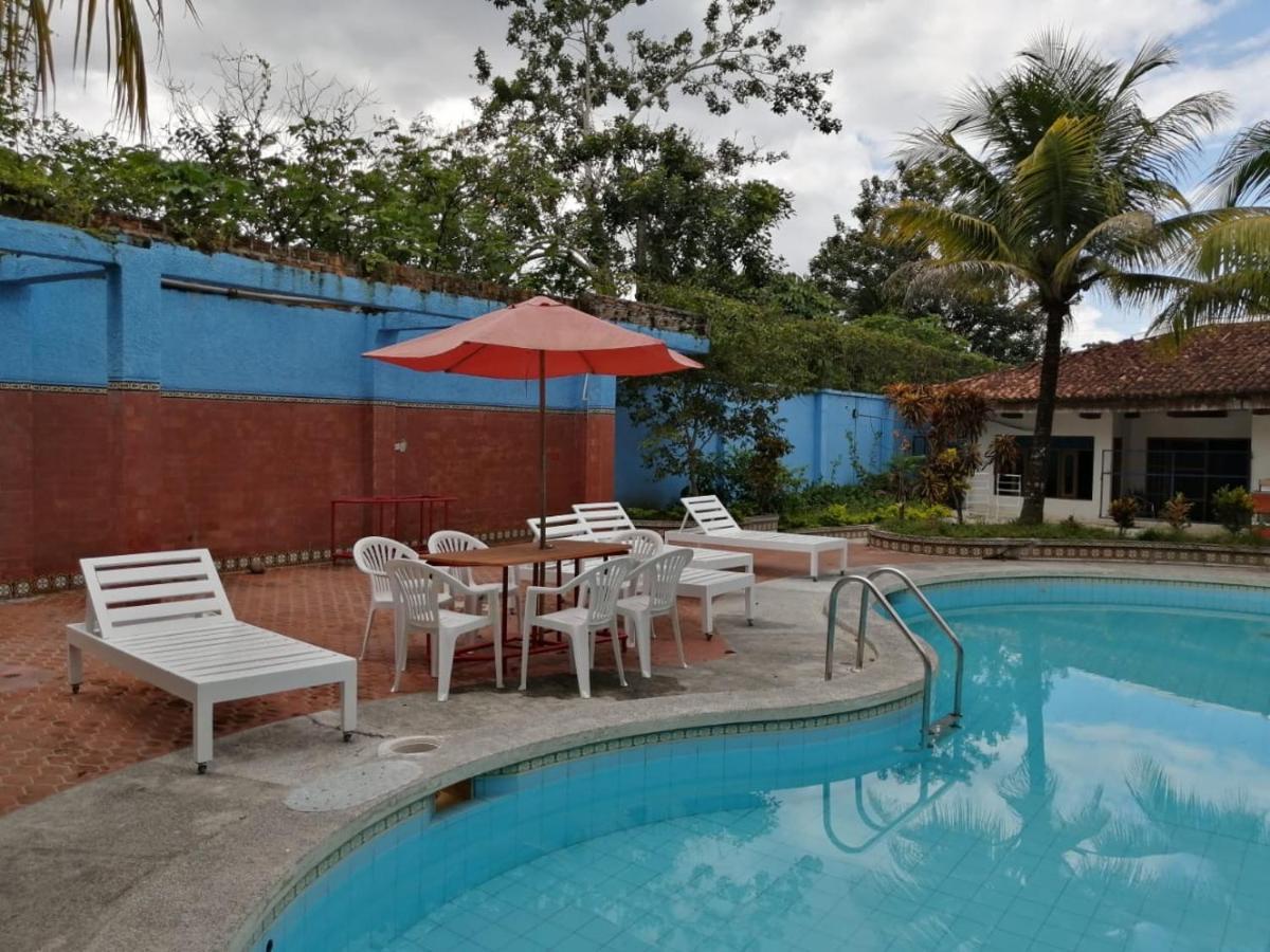 Poseidon Guest House Iquitos Exterior foto